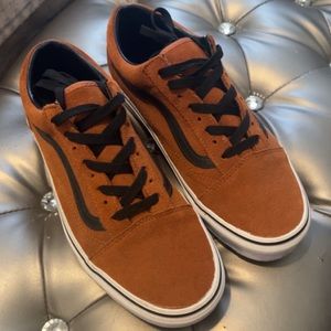 VANS SIZE 9